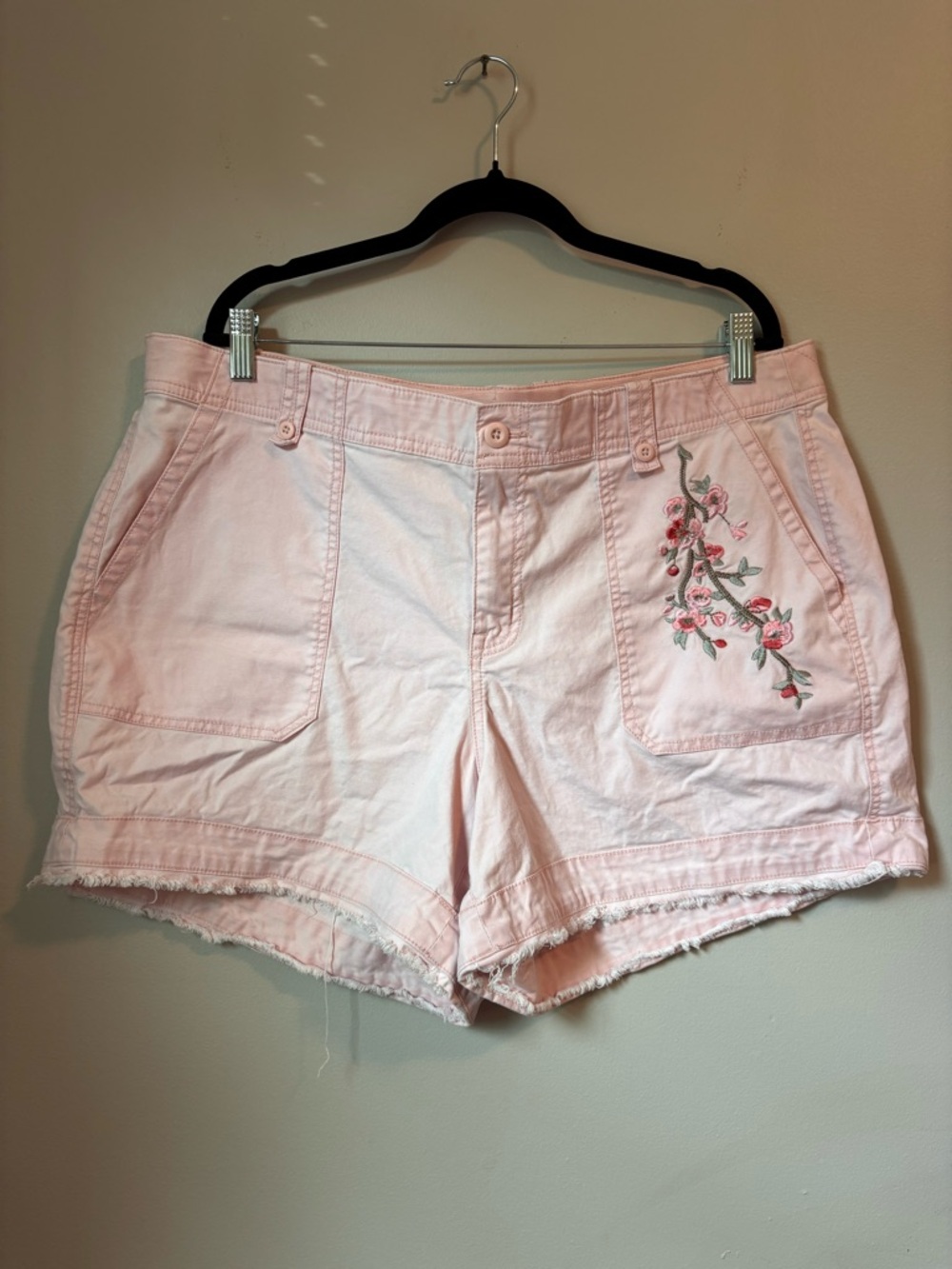 Lane Bryant Women's Pink Embroidered Cotton Shorts